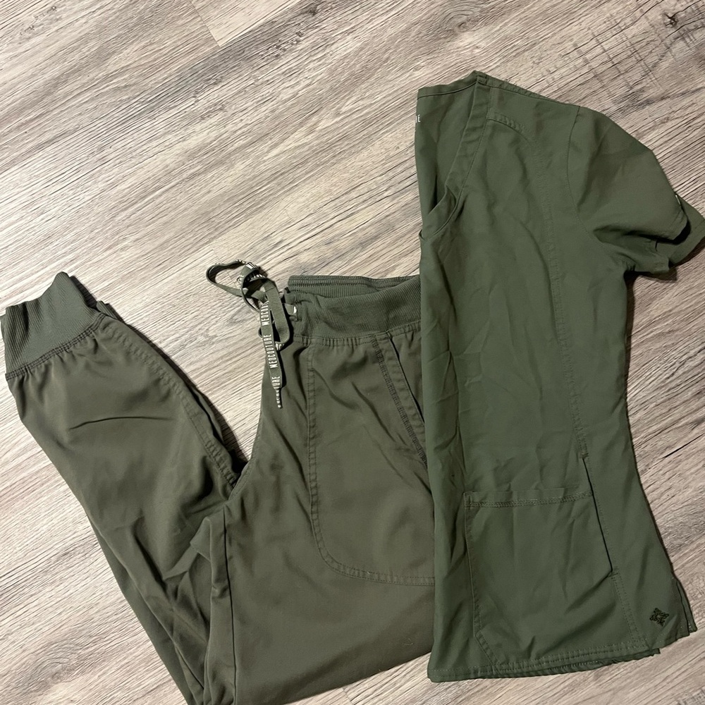 Med Couture Olive Green Women's Scrub set